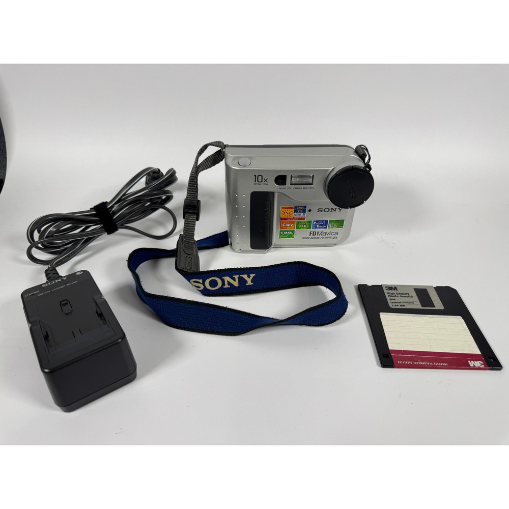 Sony Mavica MVC-FD75 Digital Camera Silver 10x Optical Zoom Floppy Disk Bundle